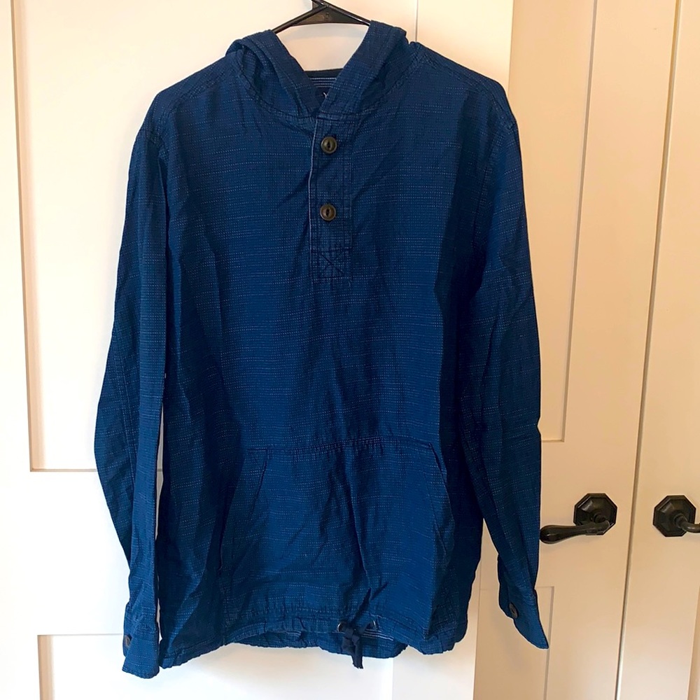 American Eagle dress long sleeve - with a hood